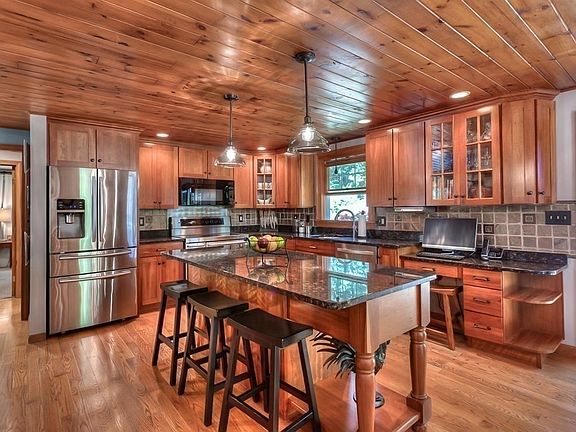 3rd image of 71 Chandler Mill Dr
