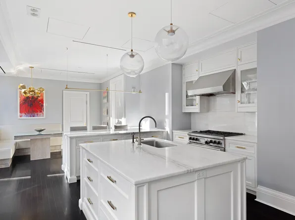 520 Park Avenue image 8 of 23