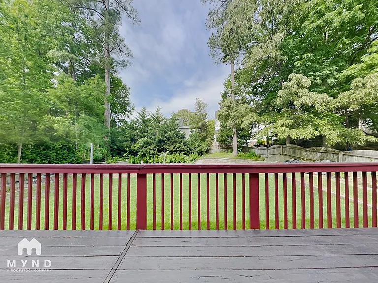 1085 Vauxhall Dr — Photo 20