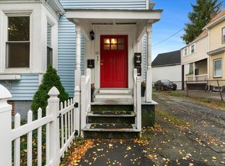30 Summer St #1, Somerville, MA 02143