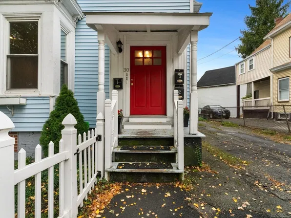 30 Summer St #1, Somerville, MA 02143