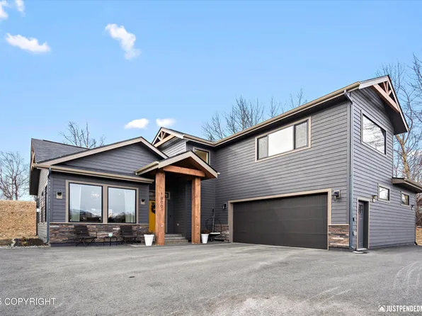 1800 Equestrian Pl, Palmer, AK 99645