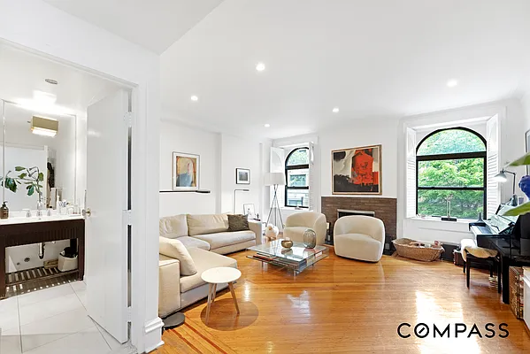 Rented by Compass | media 17