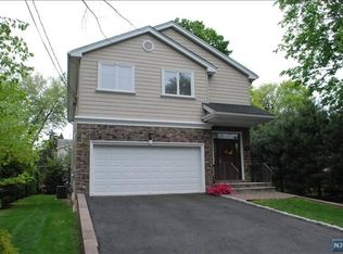 76 Monroe Ave, Cresskill, NJ 07626