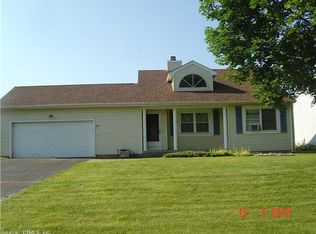 28 Charis Rd, Manchester, CT 06042