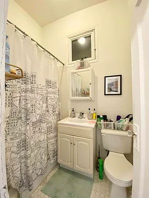 Rented by Jonathan Wachtel, LREB | media 10