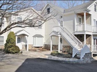 274 Valley Rd FLOOR 2, Cos Cob, CT 06807