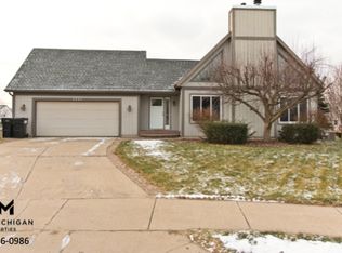 5581 Marian Ct SW, Wyoming, MI 49418
