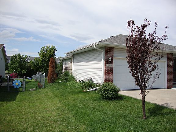 2nd image of 13820 Cavalier St