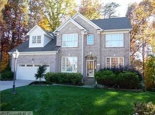 200 Topwater Ln, Greensboro, NC 27455