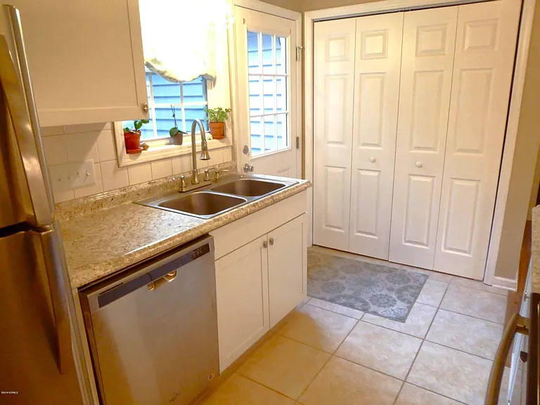 744 Antler Dr — Photo 15