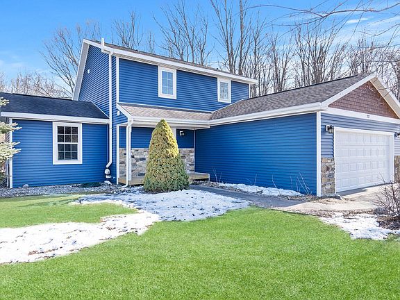 3rd image of 737 Krystal Meadow Ln