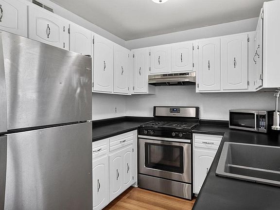5th image of 6991 W Glenbrook ROAD #2
