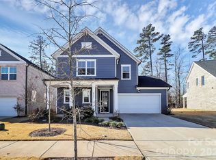 8137 Franklin Trail St, Charlotte, NC 28227