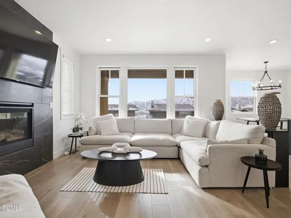 11687 N Shoreline Dr, Hideout, UT 84036