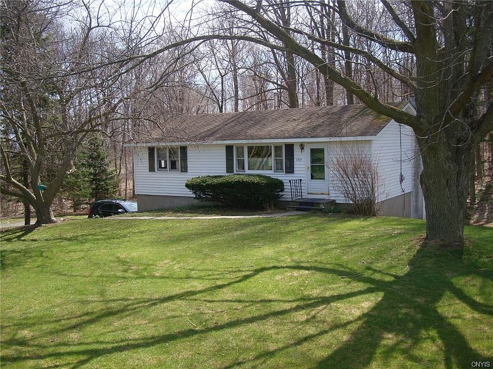 1st image of 7714 W Sorrell Hill Rd