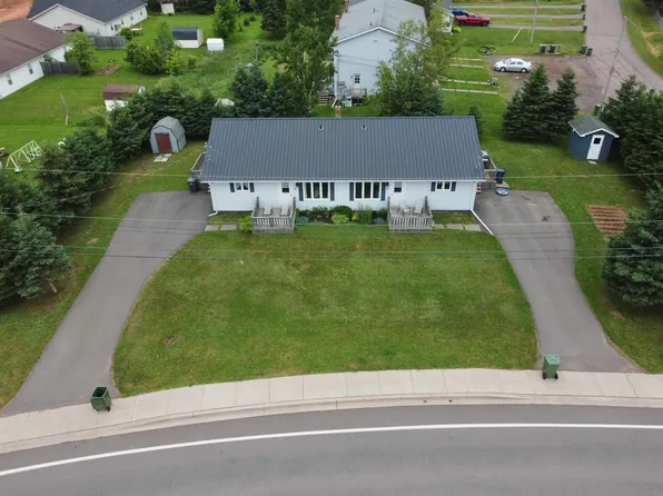 17 Cornwall Rd #15, Cornwall, PE C0A 1H4