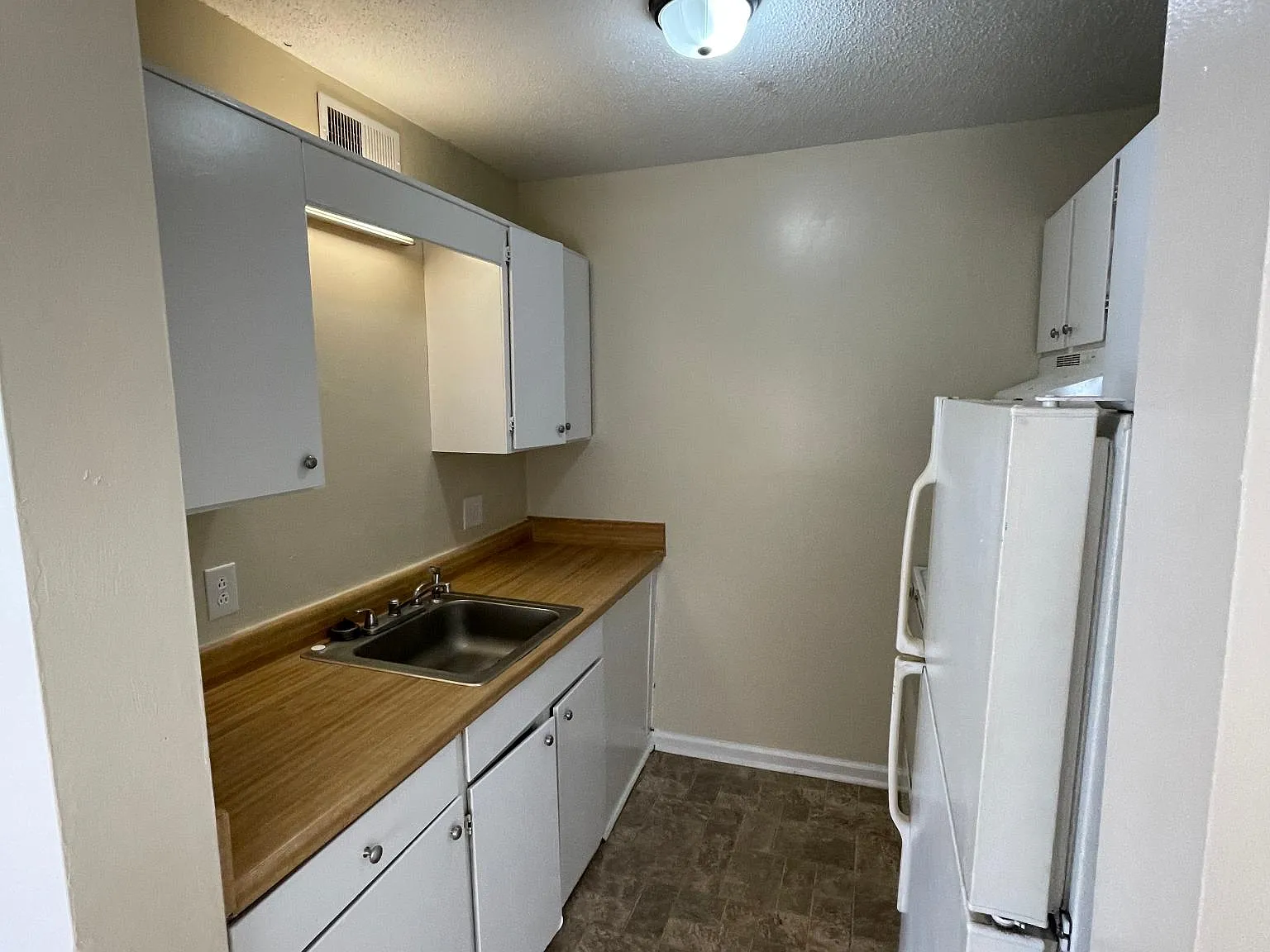 2 bed, 650 sqft, $825 — Photo 4