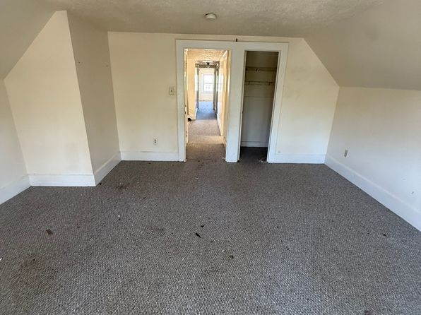 395 Howard Ave #3