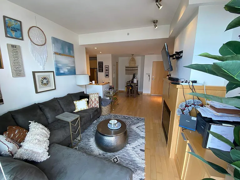309 W Washington Ave #602 — Photo 13
