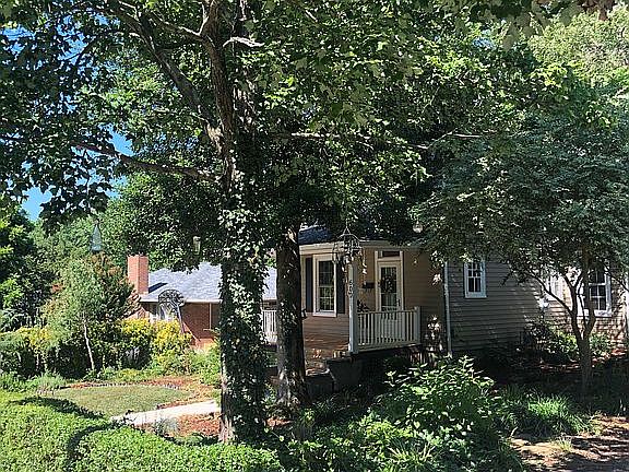 4th image of 600 Sussex St