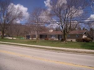 1st image of 1690 Riverview Dr