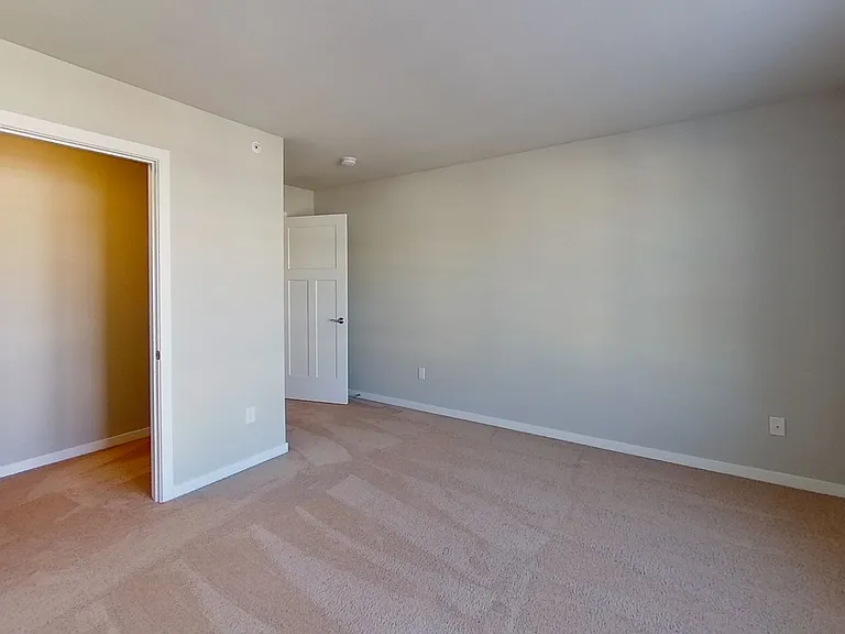 2002 American Eagle Dr #11 — Photo 16