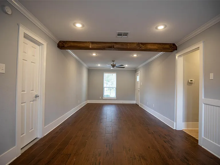 4419 Reynaldo Dr — Photo 3