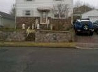 191 Washington Pl, Totowa, NJ 07512