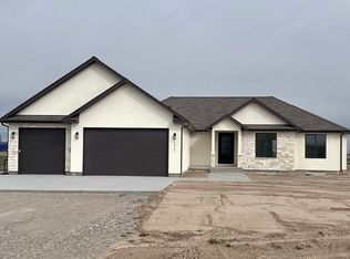 172 W 275 N - Property Image