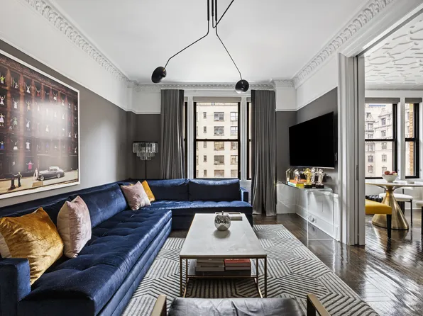 200 West 54th Street image 9 of 17