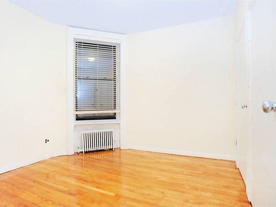 2nd image of 422 E 58th St APT 6C