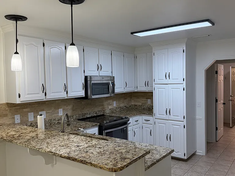 216 Inglewood Dr — Photo 11
