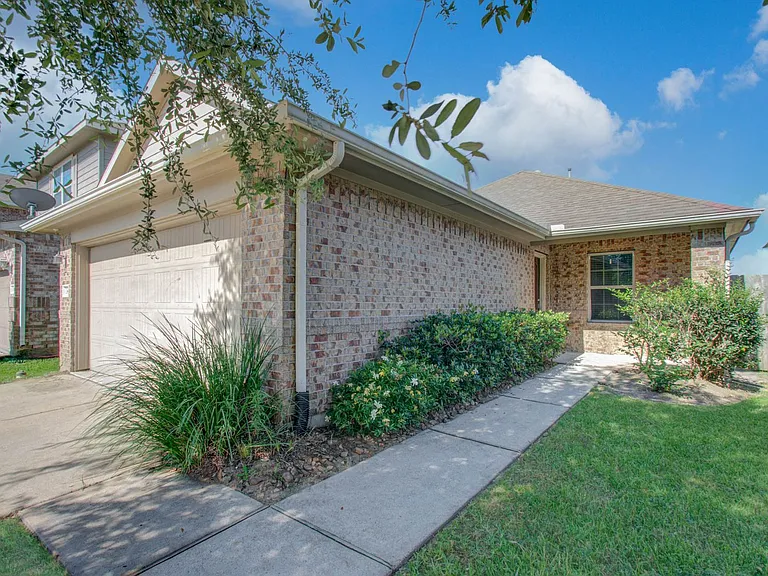 13822 Roman Ridge Ln — Photo 2