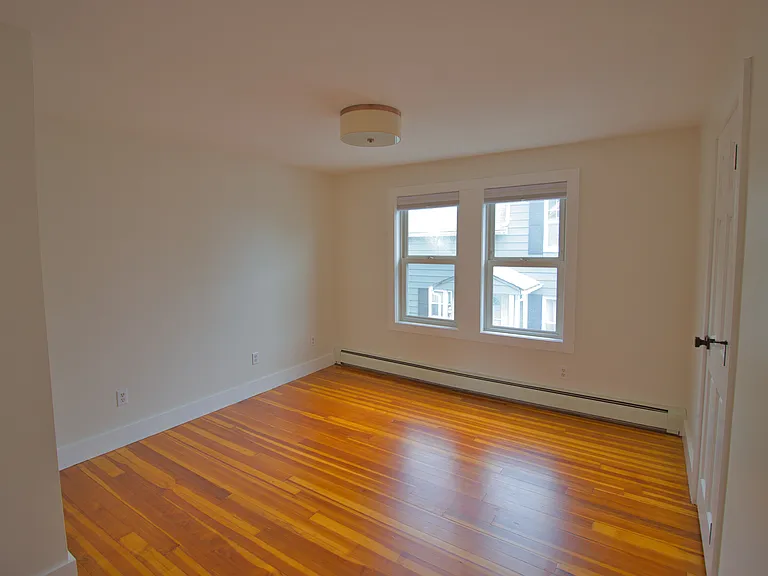 40 Dean Ave — Photo 14