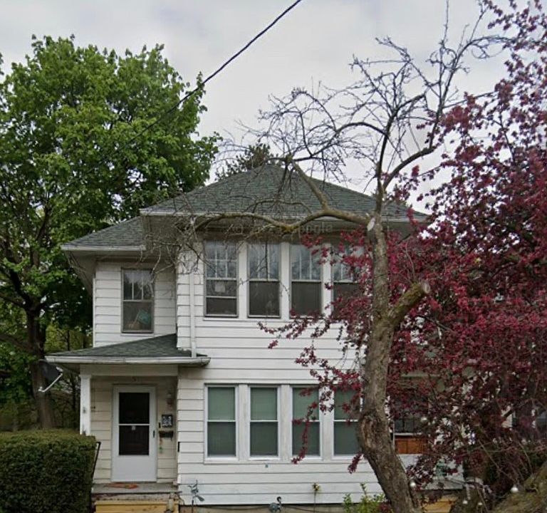 2nd image of 5 Brintnall Pl #5