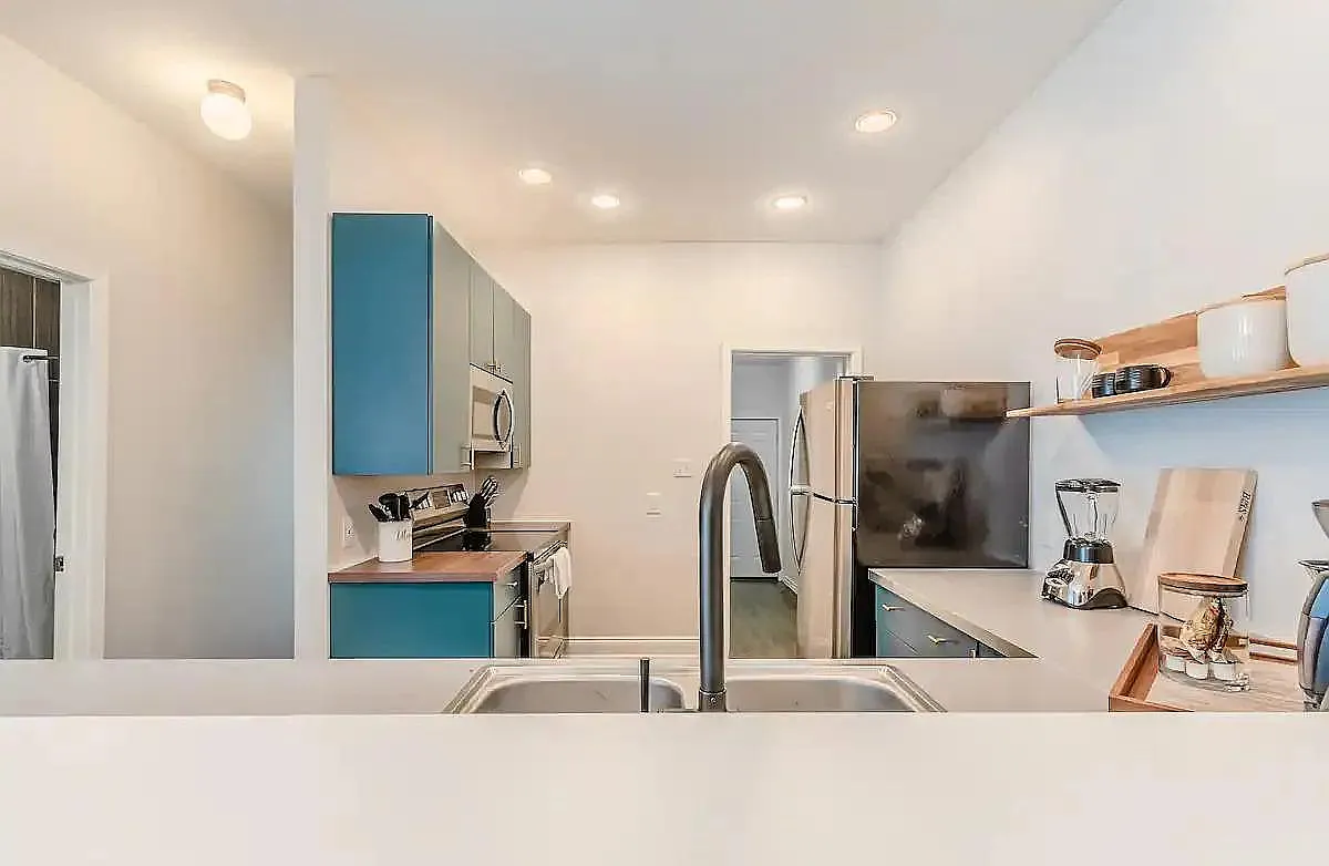 1704 S Akard St - 1704 S. Akard St , Unit 1 — Photo 4