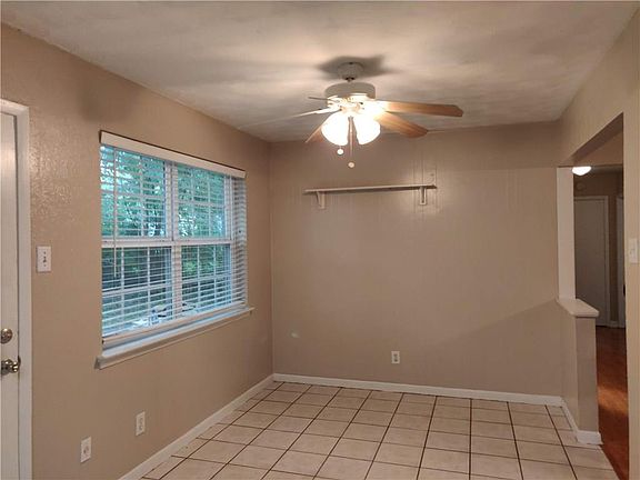 4th image of 8545 Westfield Dr