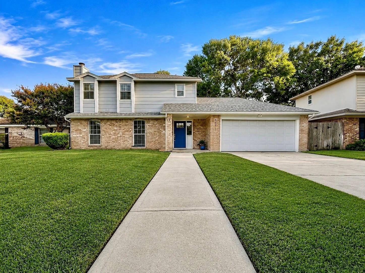 4 bed, 2.5 bath, 2867 sqft, $2,700 — Photo 2