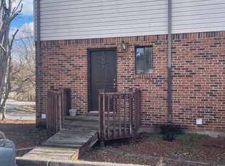 100 Autumn Creek Ln, Johnson City, TN 37615