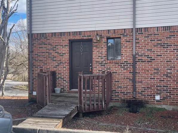 100 Autumn Creek Ln, Johnson City, TN 37615