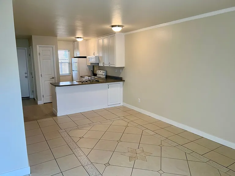 209 Stony Point Rd #E — Photo 29