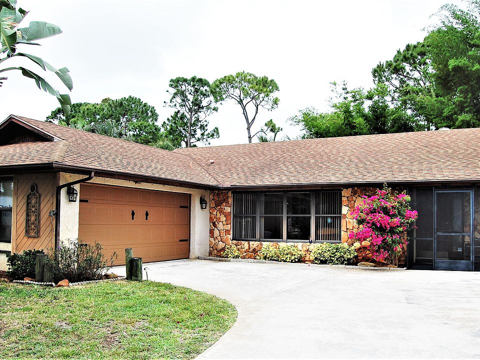 1st image of 825 SE Polynesian Avenue