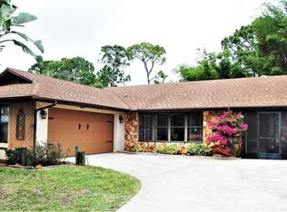 825 SE Polynesian Ave, Pt Saint Lucie, FL 34953