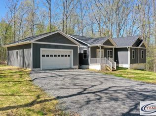 1018 Woodland Dr, New Johnsonville, TN 37134
