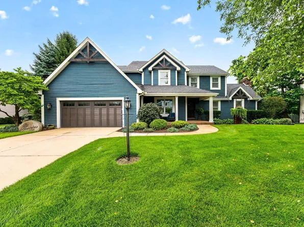 51870 Lake Knoll Ct, Granger, IN 46530