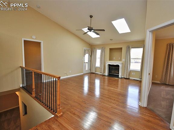 2nd image of 5210 Mountain Villa Grv