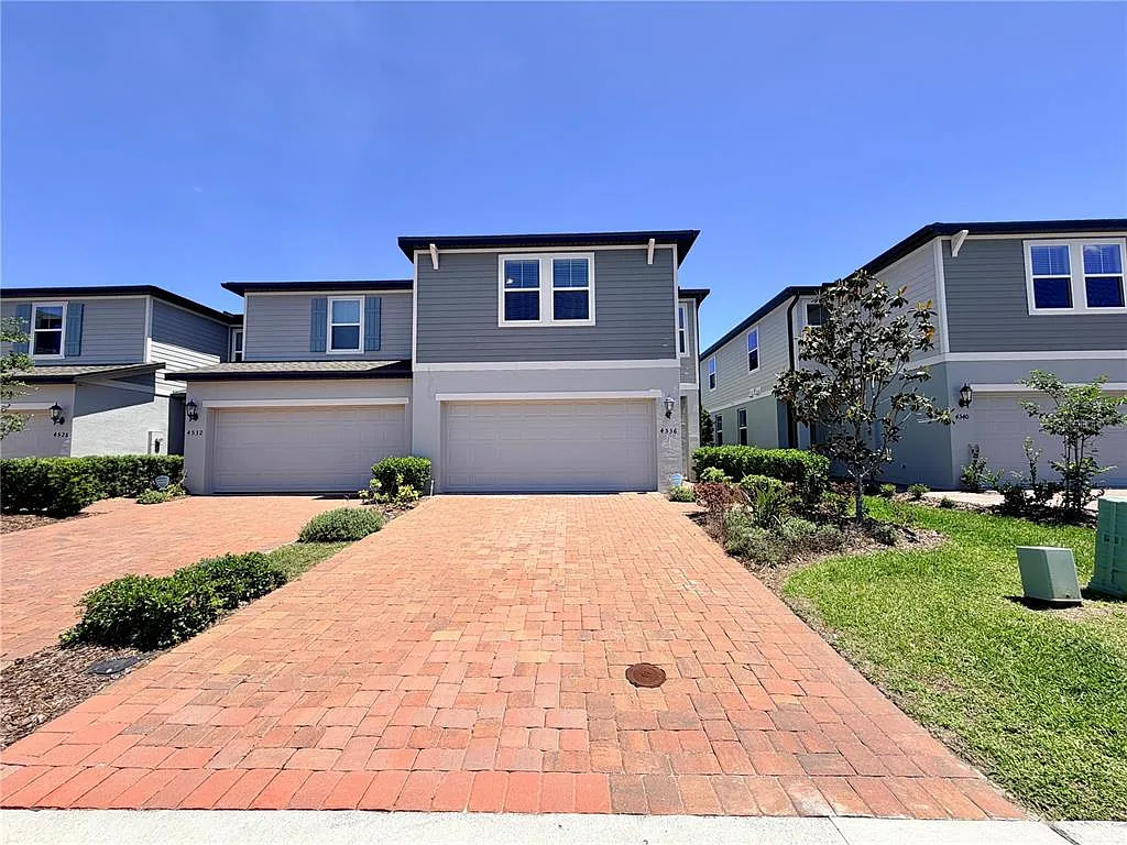 3 bed, 2.5 bath, 1808 sqft, $2,450 — Photo 1