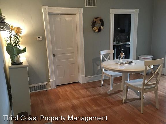 2nd image of 819 Ottawa Ave NW #4844584