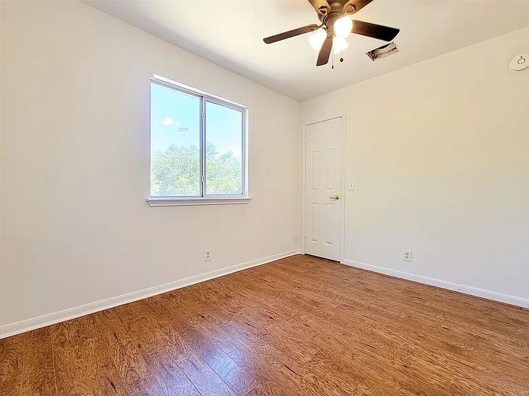 7400 Muffin Dr — Photo 21